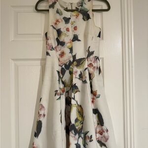 Elegant White and Floral Sleeveless Mini Dress